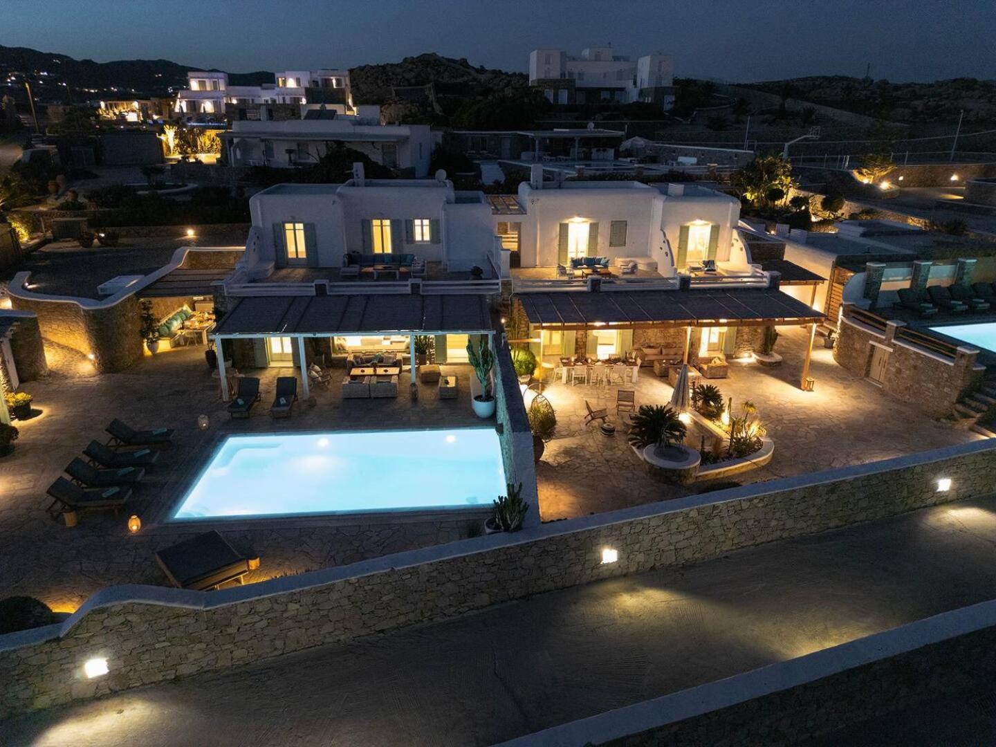 Mando Pool Villas W Sea Views - Five Bedrooms Super Paradise Beach  Buitenkant foto