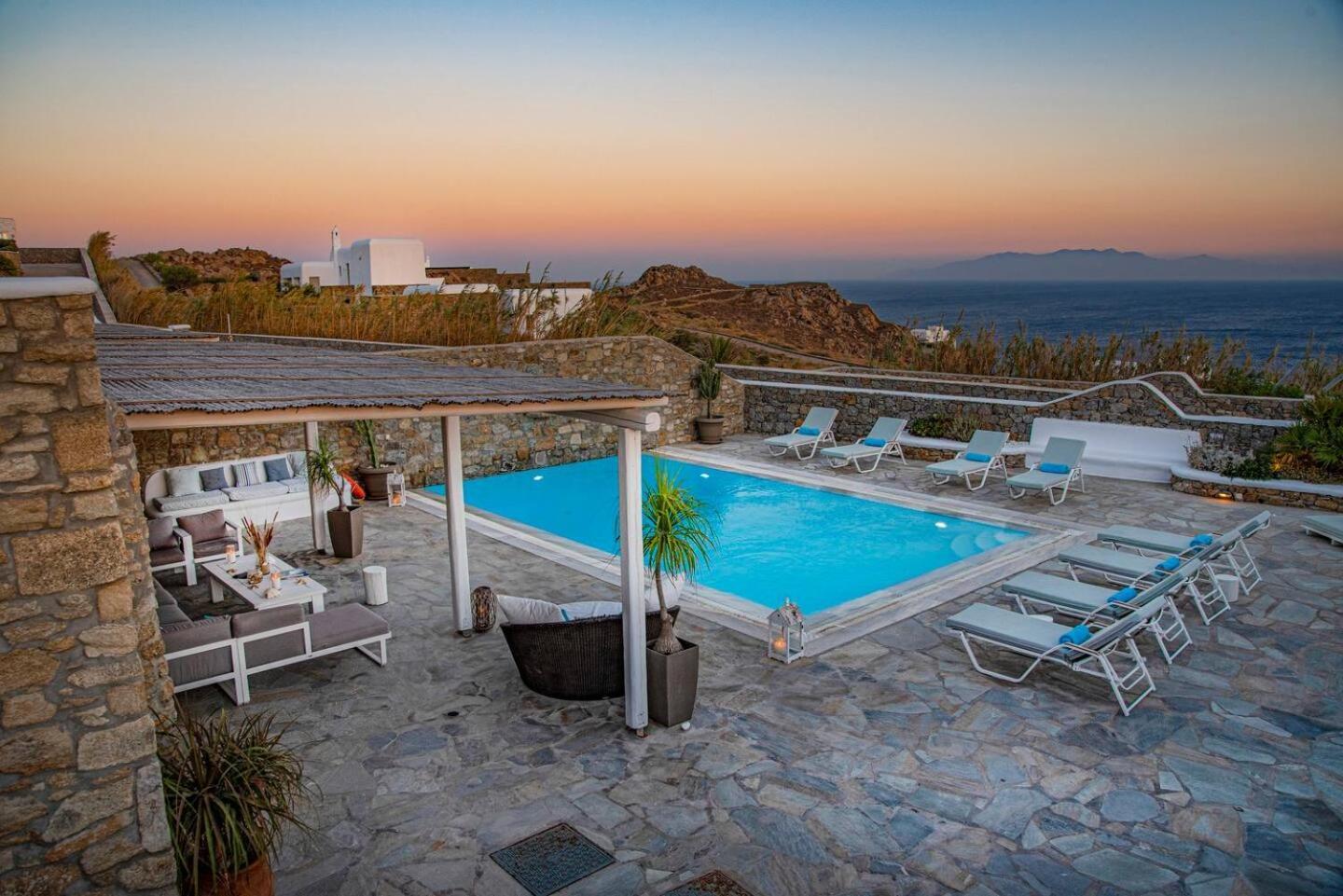 Mando Pool Villas W Sea Views - Five Bedrooms Super Paradise Beach  Buitenkant foto